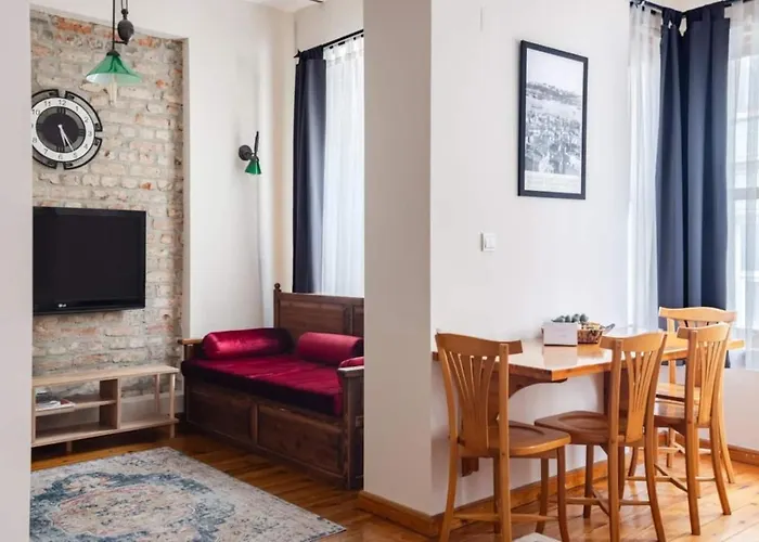 Galata Tower 2bd2bath Authentic Gem! #412 Istanboel